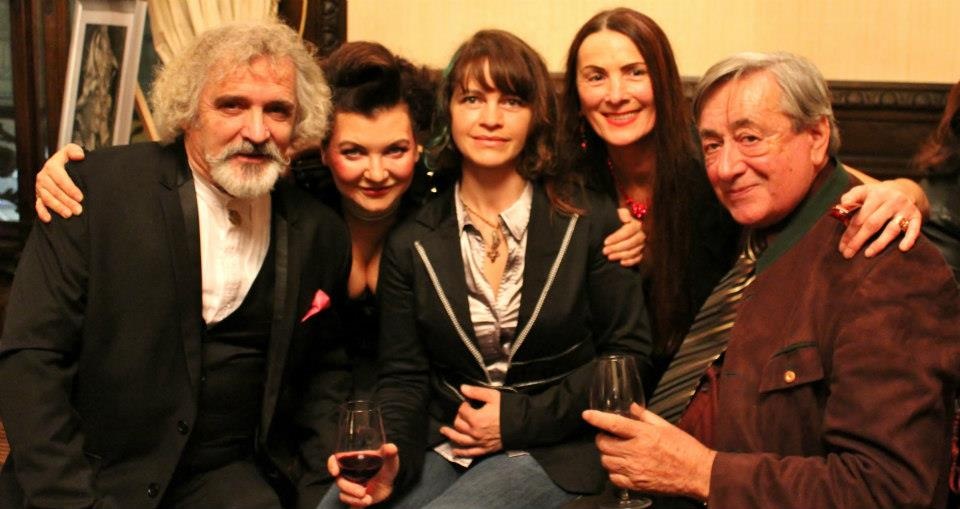 with Richard Lugner (r): Otto Rapp, Gaby Urabl, Vesna Krasnec and Anni Fuchs 